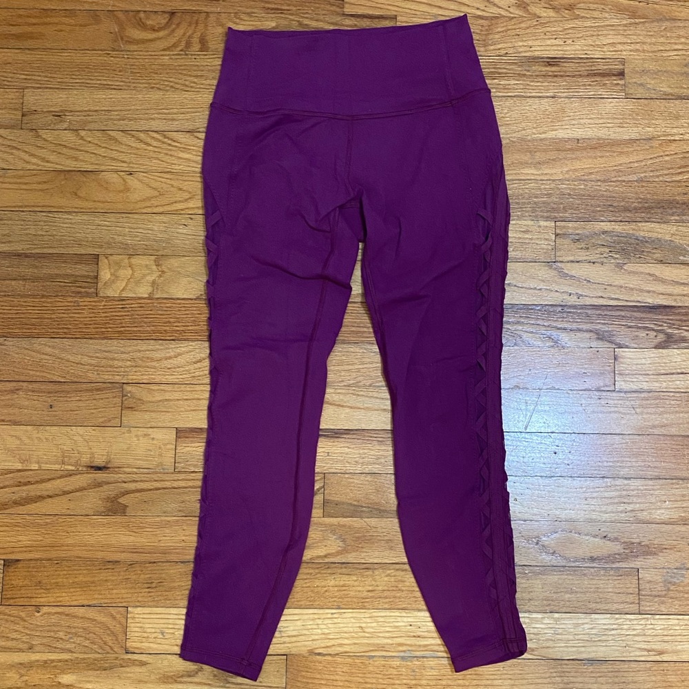 Lululemon 7/8 mesh leggings